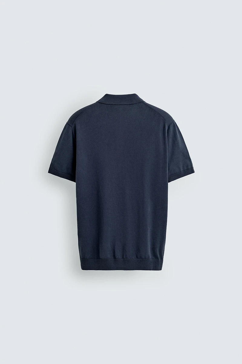 POLO EN MAILLE STRUCTURÉE DÉLAVÉE
