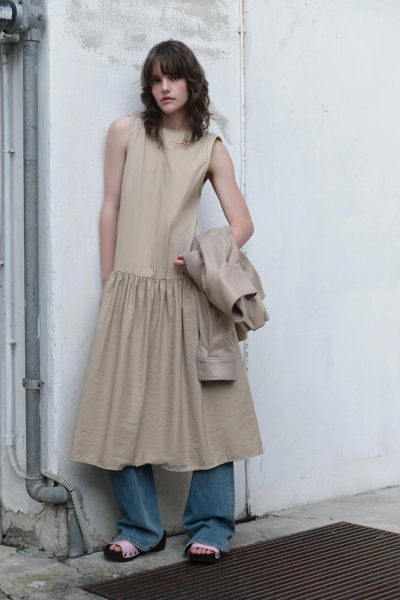 NYLON VOLUMINOUS DRESS