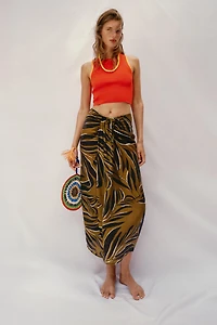 CONTRAST PIPING KNIT CROP TOP
