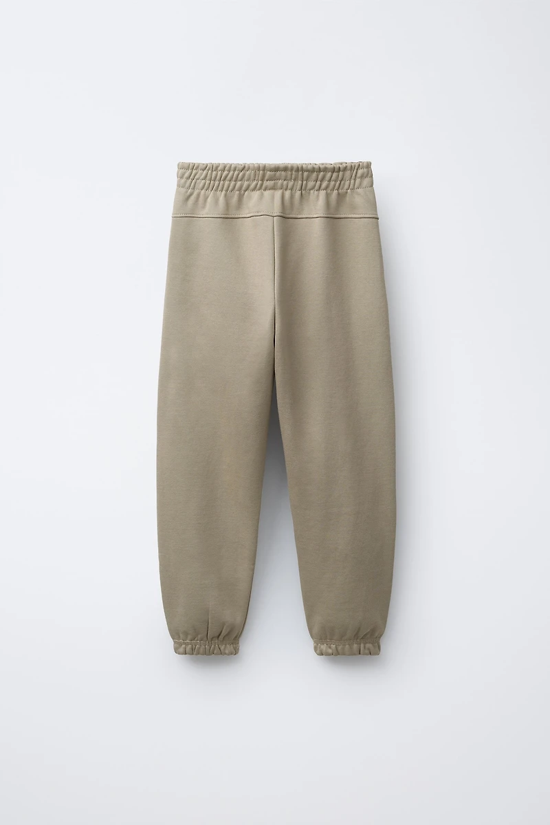 PANTALON DE JOGGING AVEC INSCRIPTION