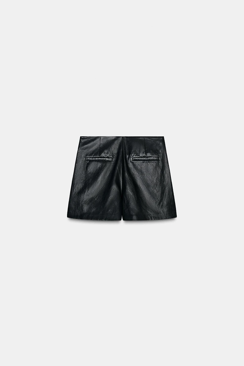 FAUX LEATHER RUCHED SKORT