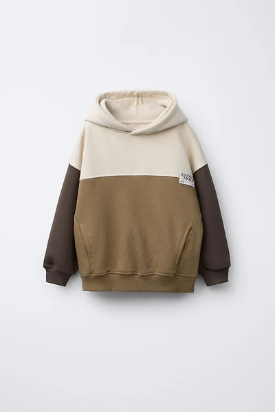COLOR BLOCK SWEATSHIRT WITH LABEL