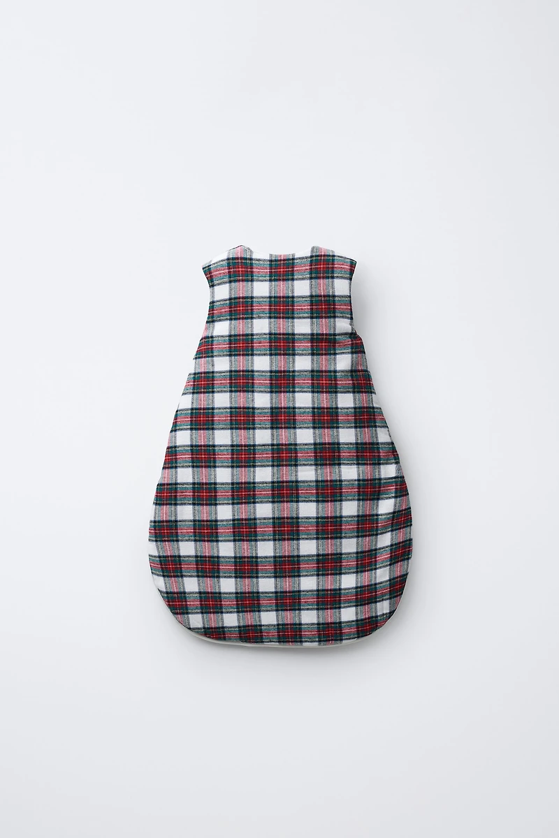 PLAID FLANNEL SLEEPING BAG