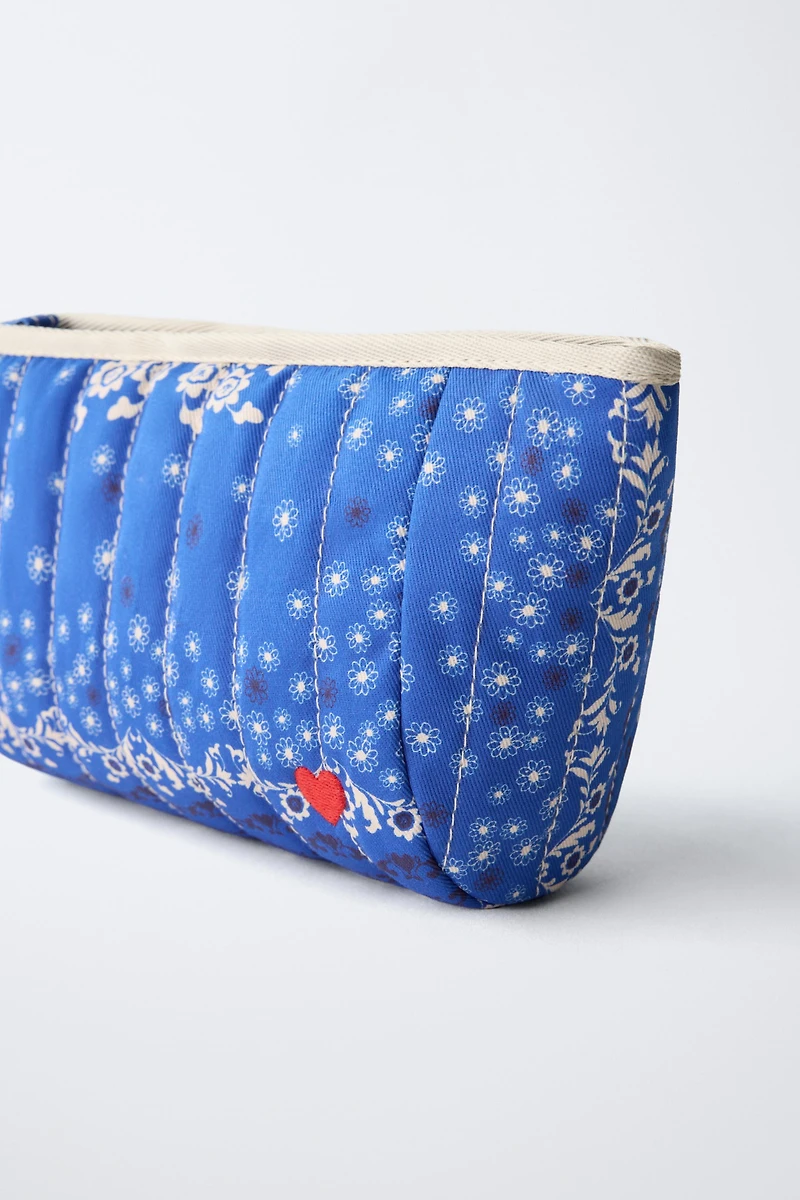 BANDANA TOILETRY BAG