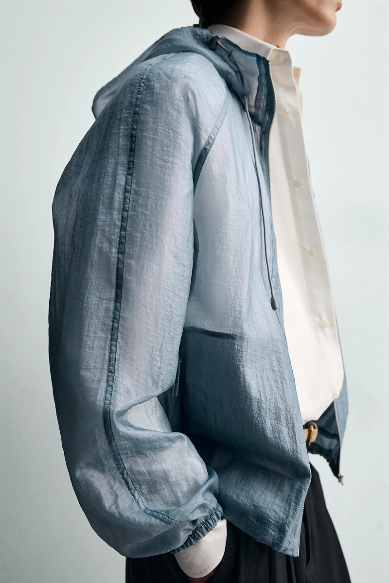CROPPED FIT LIGHTWEIGHT TECHNICAL JACKET