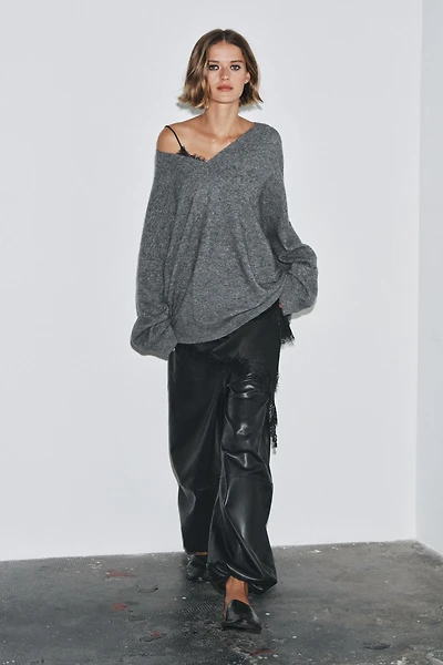 PULL OVERSIZE AVEC LAINE