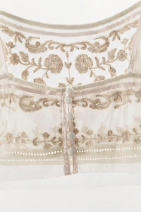 ZW COLLECTION EMBROIDERED CROPPED TOP