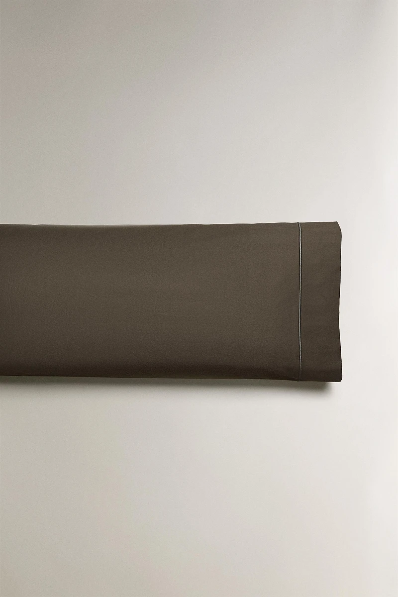 SATEEN PILLOWCASE WITH FESTOON DESIGN (300 THREAD COUNT)