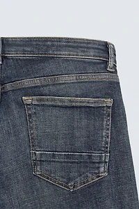 SKINNY FIT JEANS