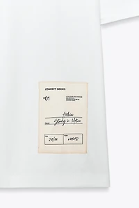 T-SHIRT REGULAR FIT ÉTIQUETTE