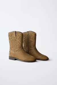 COWBOY BOOTS