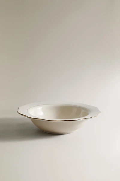 PORCELAIN SOUP PLATE WITH RIM DETAIL