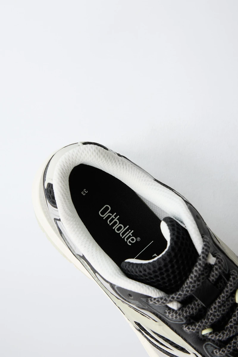 MESH SNEAKERS