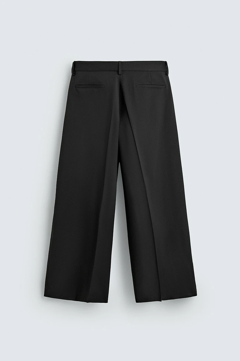 PLEATED WIDE FIT PANTS