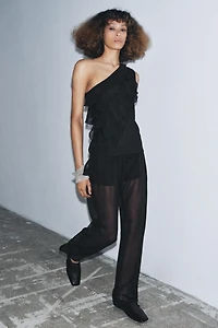 TOP ASYMÉTRIQUE À VOLANTS