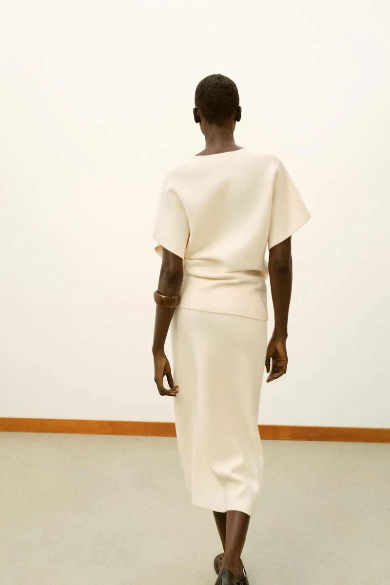 PULL EN MAILLE À MANCHES AMPLES