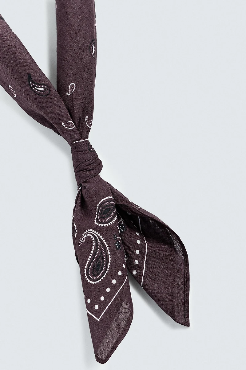 PAISLEY PRINT BANDANA