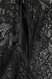 ROBE MIDI EN DENTELLE À MANCHONS