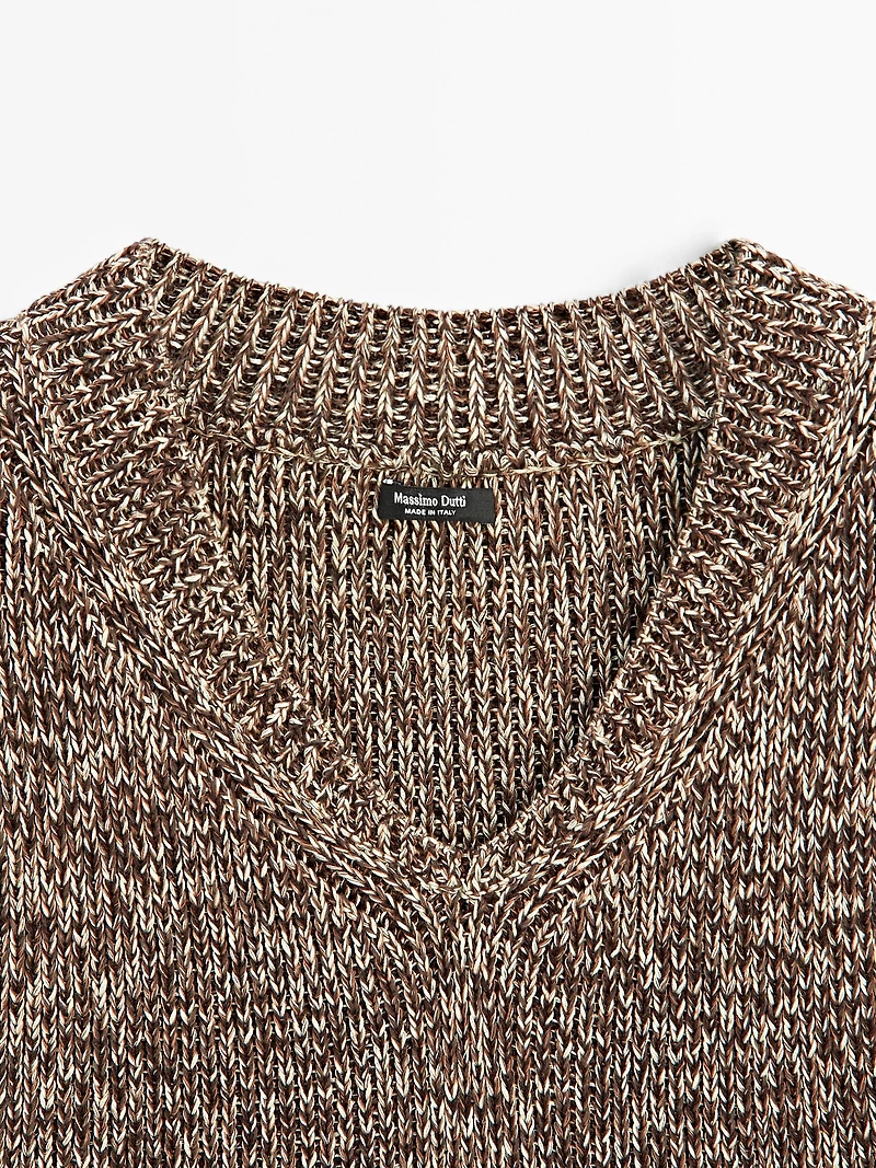 Mouliné cotton V-neck top