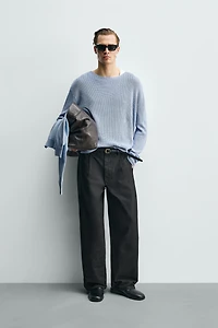 WIDE FIT PLEATED PANTS