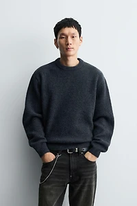 TEXTURED BOXY FIT JUMPER