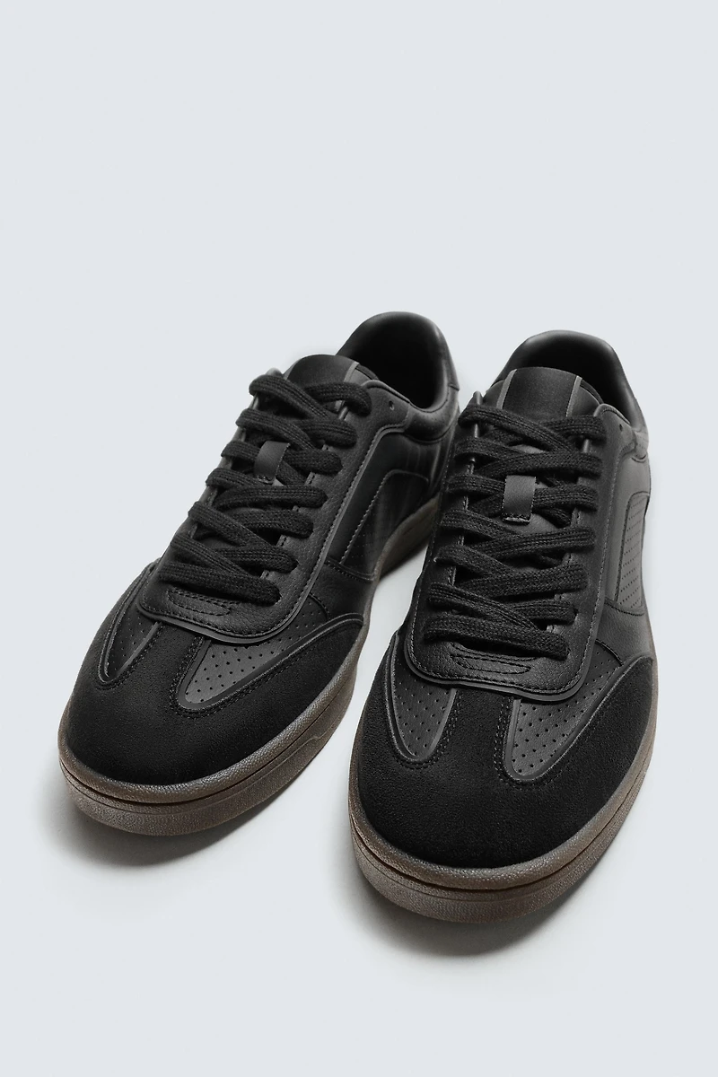 CONTRAST SOLE SNEAKERS