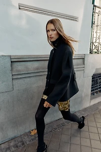 SHORT WOOL COAT WITH HIGH NECK