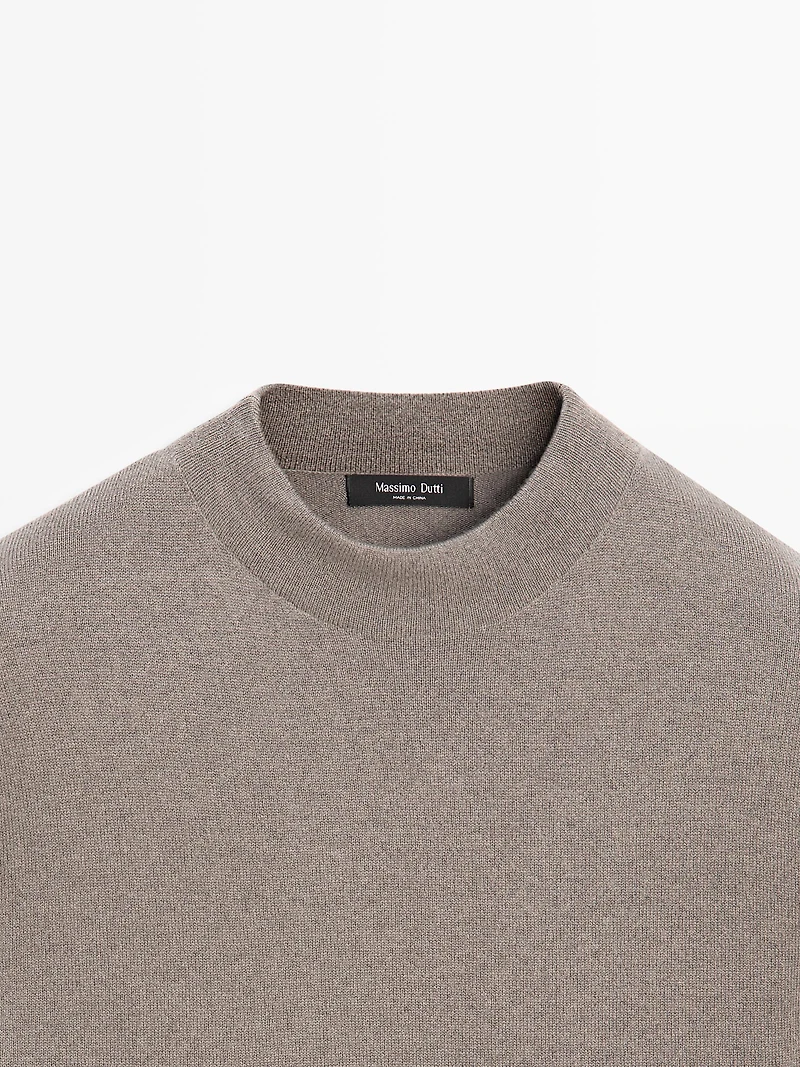 Knit wool and cashmere blend sweater