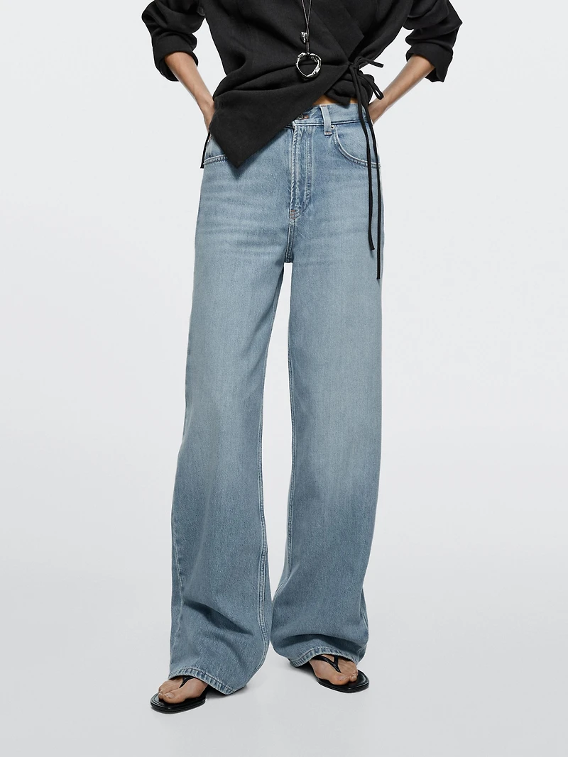 High-waist wide-leg jeans