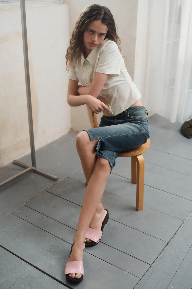 RUFFLED POPLIN SHIRT WITH STUDS