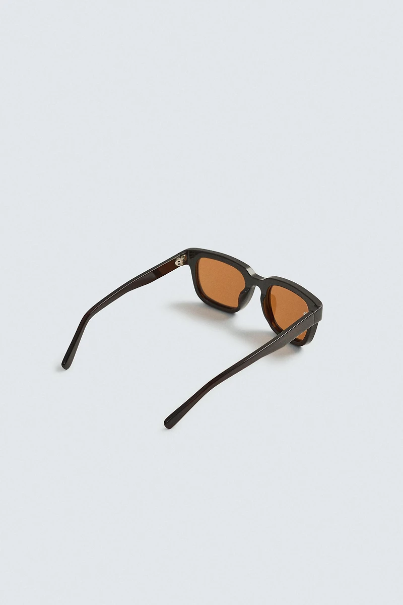 SQUARED SUNGLASSES