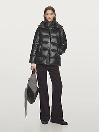 Water-repellent shiny down jacket