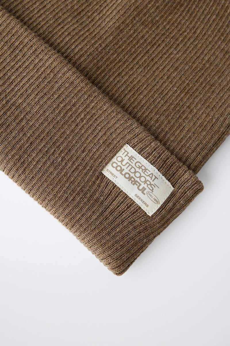 RIBBED KNIT HAT WITH LABEL