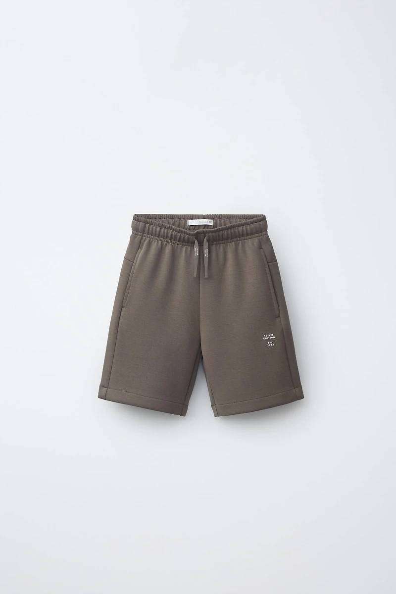 ATHLETIC TEXT SHORTS