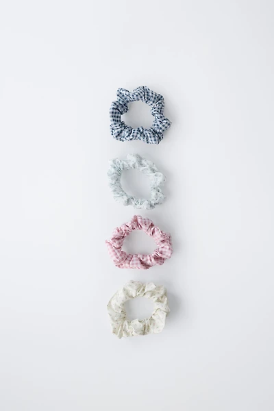 FOUR-PACK OF GINGHAM SCRUNCHIES