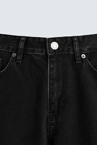 SLIM TAPERED FIT JEANS
