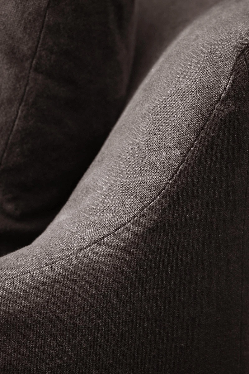 ARMCHAIR 01