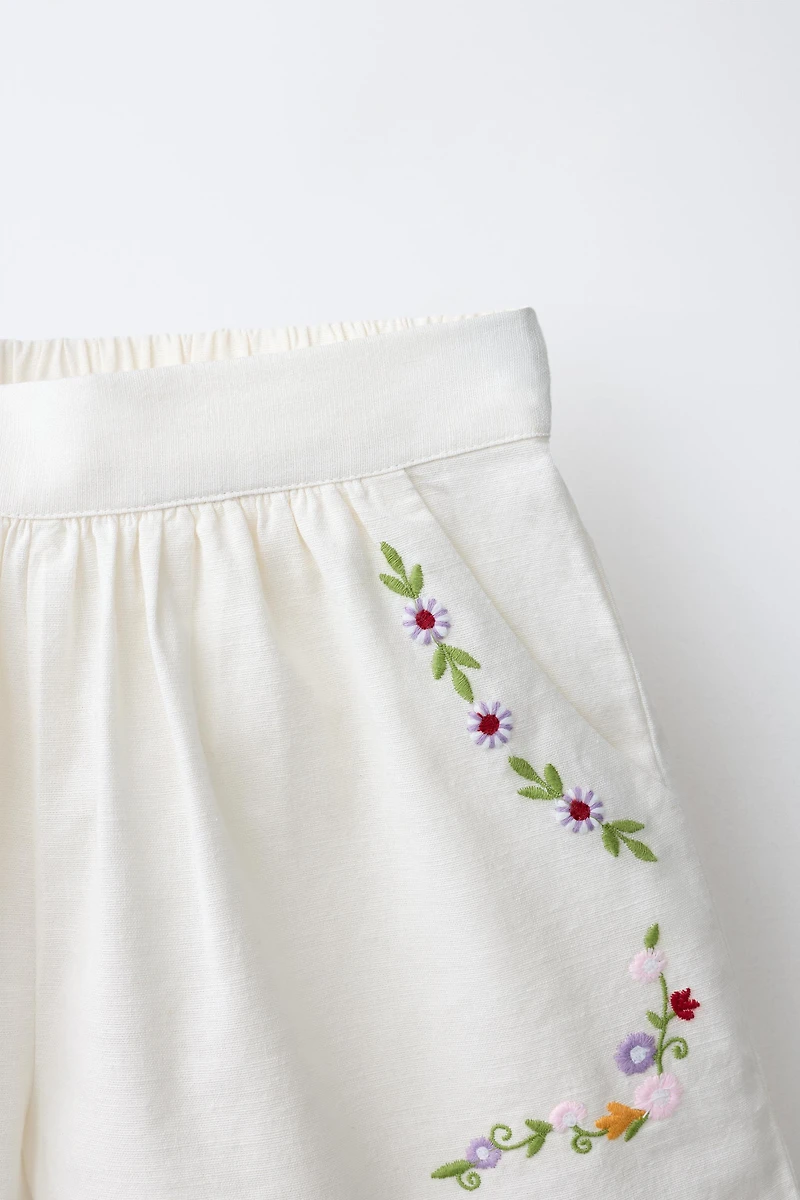 EMBROIDERED FLORAL COTTON LINEN SHORTS