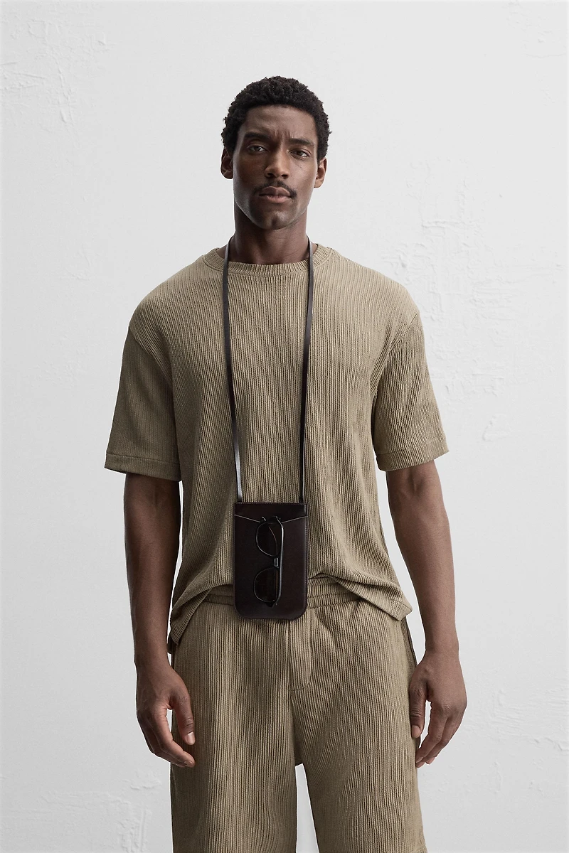 IRREGULAR TEXTURED T-SHIRT