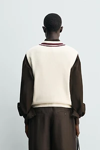 CONTRAST RIB KNIT VEST