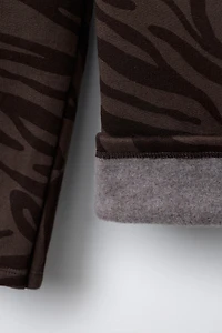 ENSEMBLE DE JOGGING AVEC SWEAT ET PANTALON IMPRIMÉS