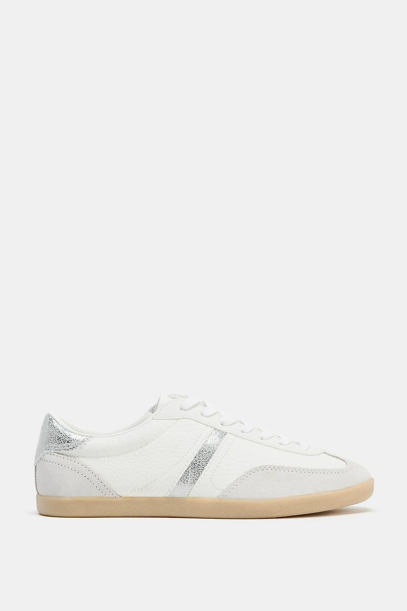 ATHLETIC SHOES