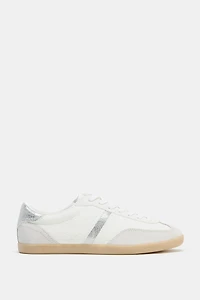 ATHLETIC SHOES