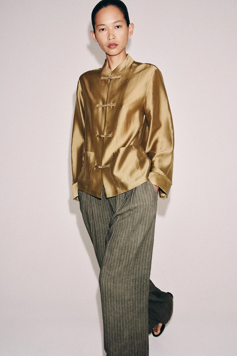SATIN EFFECT FROG CLASP SHIRT ZW COLLECTION