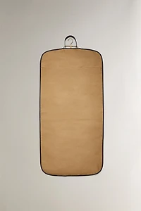 LEATHER GARMENT BAG