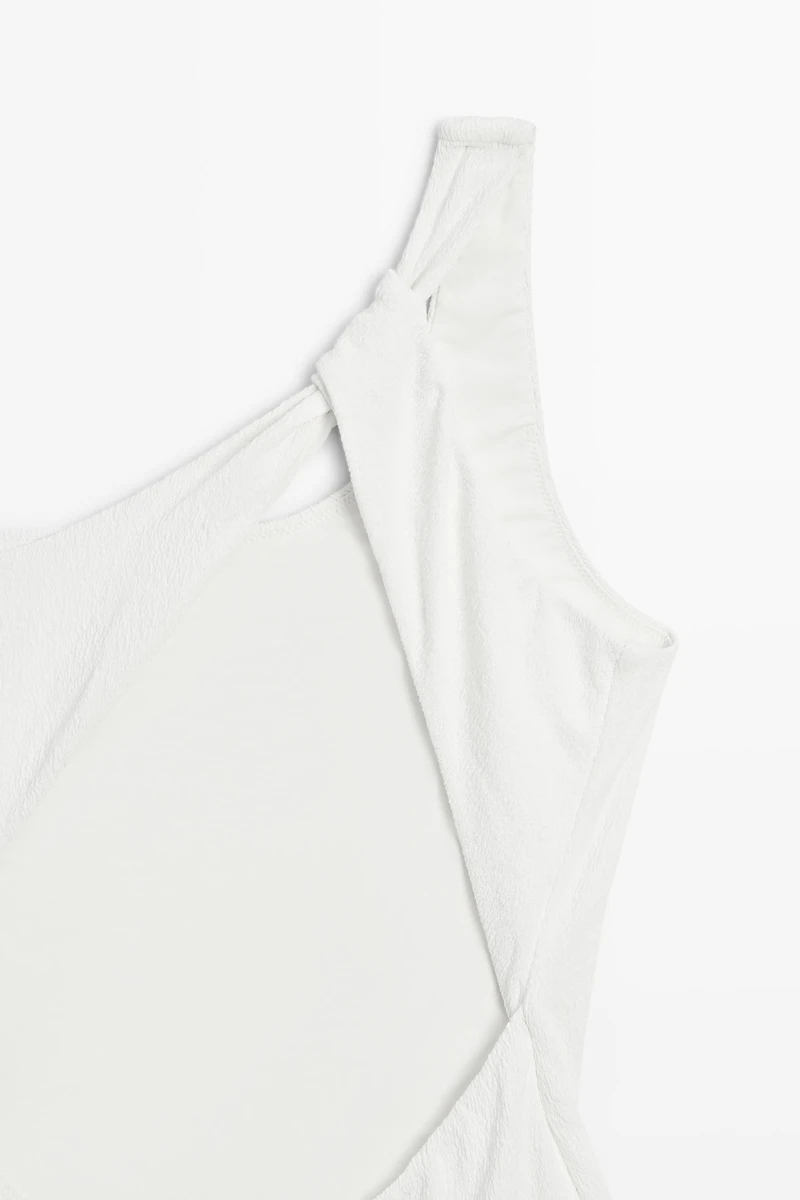 Textured asymmetric swimsuit