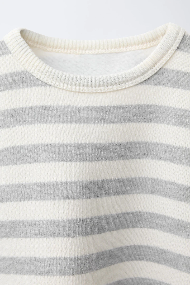 ENSEMBLE SWEAT À RAYURES ET LEGGING DOUX AU TOUCHER