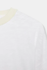 CONTRAST COLLAR T-SHIRT
