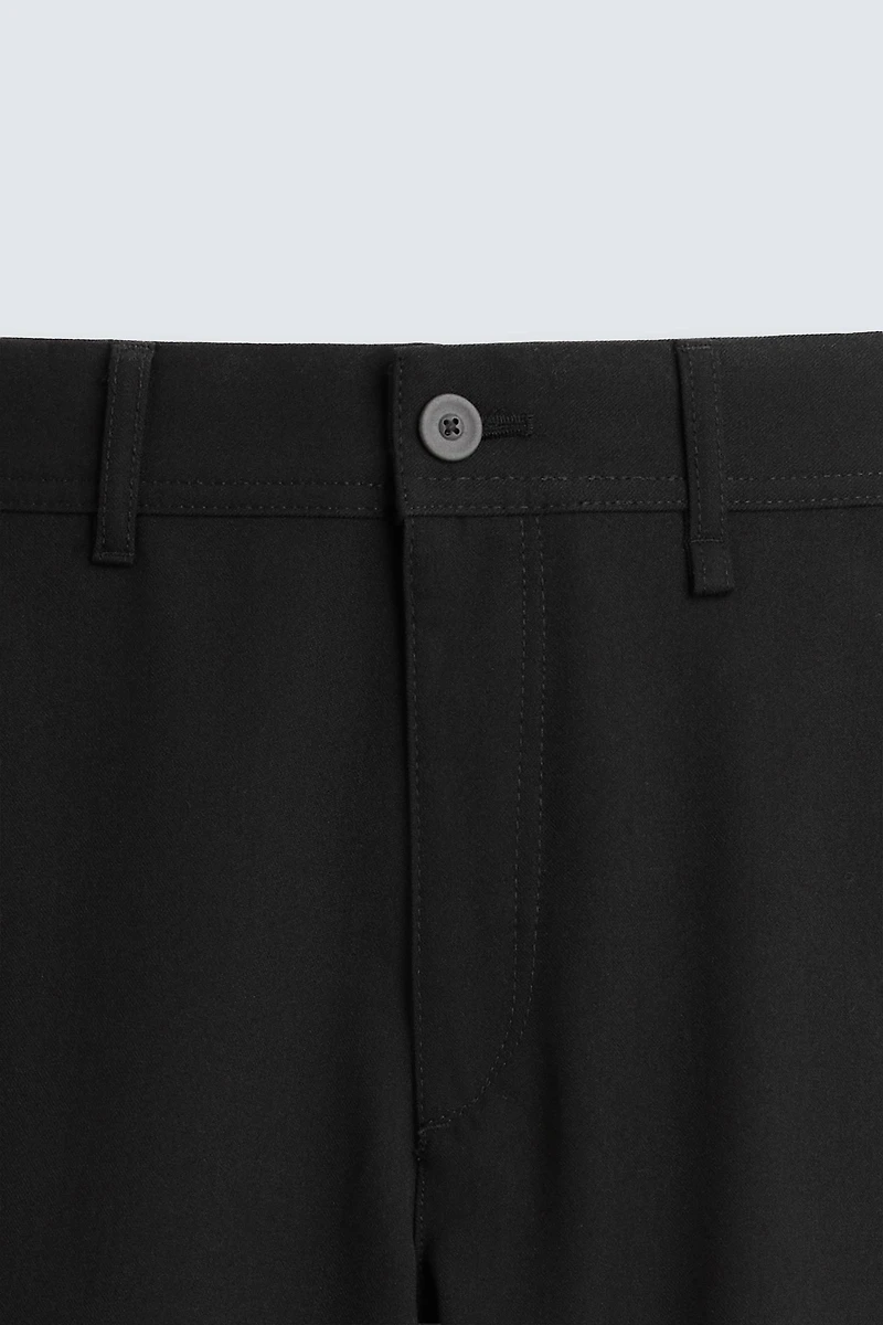 TEXTURED STRETCH PANTS