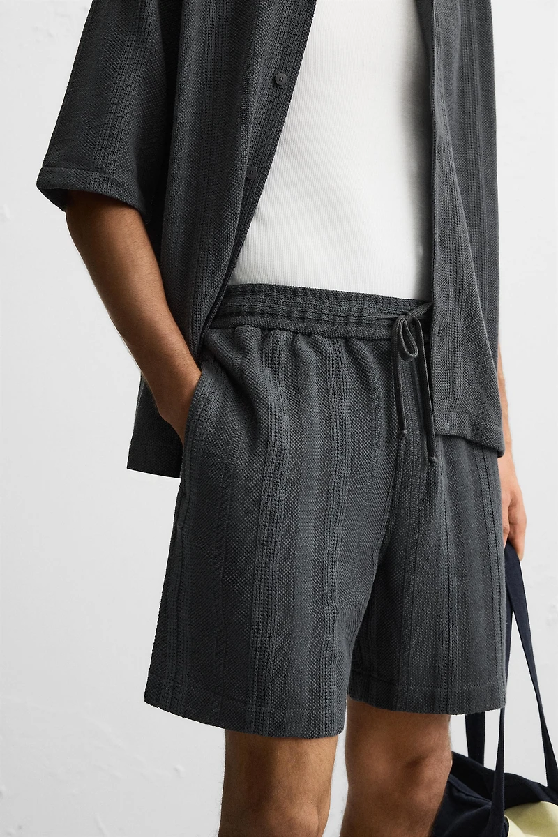 JACQUARD TEXTURED SHORTS
